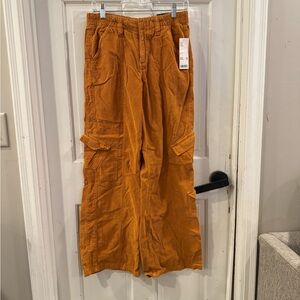 NWT Urban Outfitters Y2K Cargo Pants